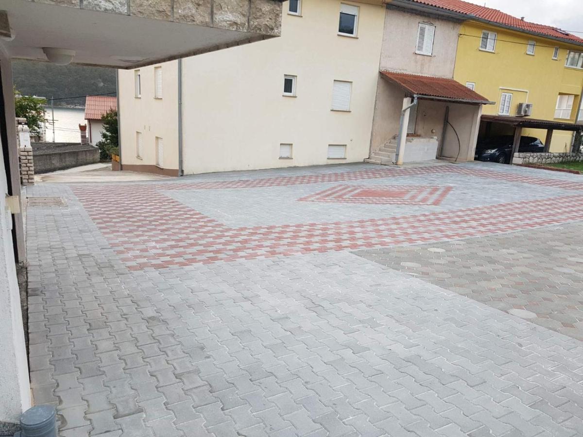 Apartments Ivica Lupic Kampor Exterior photo